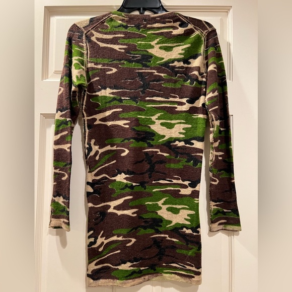 Cashmere camouflage thin v-neck sweater by Knitwit - Picture 2 of 4